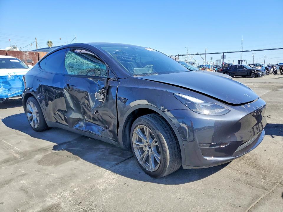 Photo 4 from auction – 2024 TESLA MODEL Y with VIN 7SAYGDED4RF041623