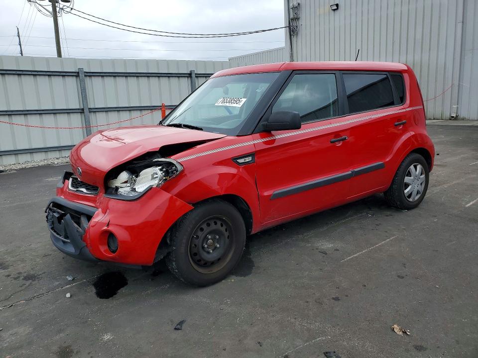KIA SOUL 2013 with VIN KNDJT2A54D7613267 - Photo from auction