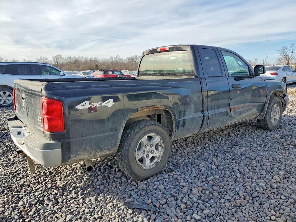 Photo 3 from auction – 2005 DODGE DAKOTA with VIN 1D7HW42N15S315537