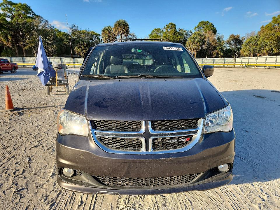 Photo 5 from auction – 2017 DODGE GRAND CARA with VIN 2C4RDGCG2HR865471