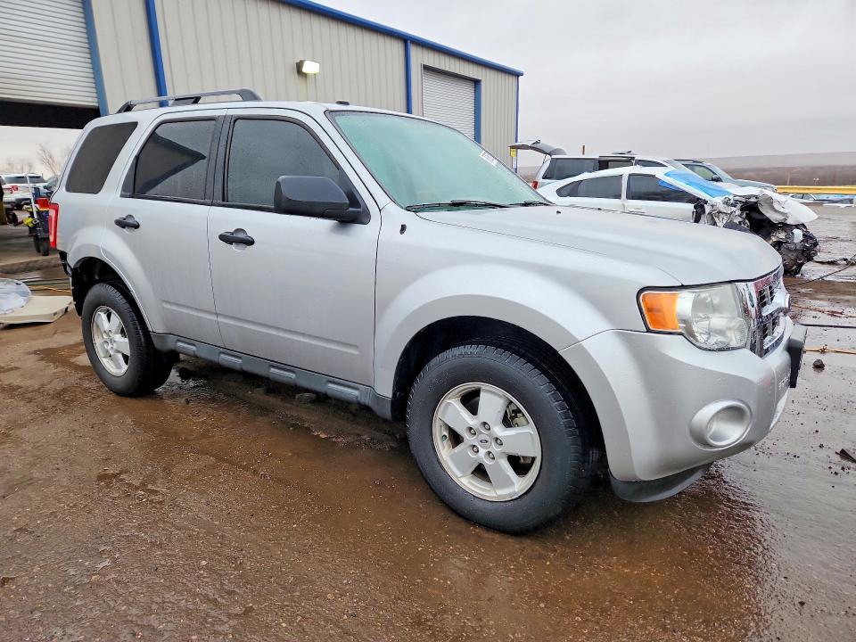 Photo 4 from auction – 2010 FORD ESCAPE XLT with VIN 1FMCU9DG2AKC61810