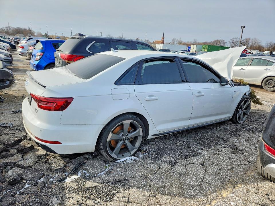Photo 3 from auction – 2018 AUDI A4 with VIN WAUENAF40JA225731