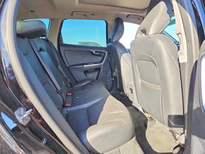 Photo 11 from auction – 2016 VOLVO XC60 T5 PR with VIN YV440MDK7G2783138