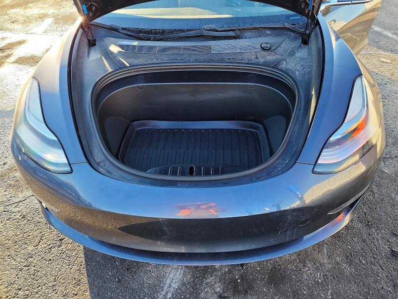 Photo 11 from auction – 2018 TESLA MODEL 3 with VIN 5YJ3E1EA7JF026670
