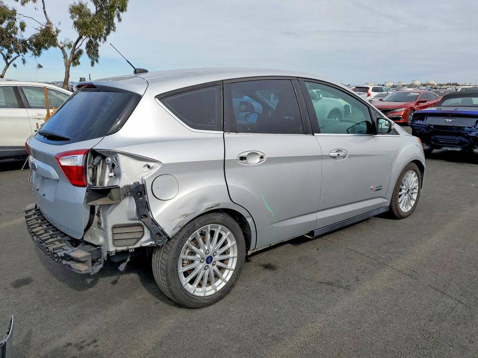 Photo 3 from auction – 2014 FORD C-MAX PREM with VIN 1FADP5CUXEL515351