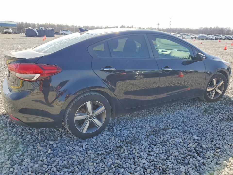 Photo 3 from auction – 2018 KIA FORTE LX with VIN 3KPFL4A70JE221563