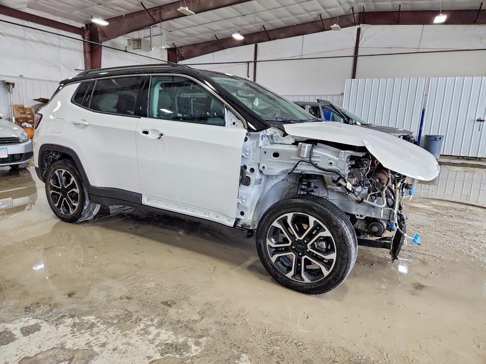 Photo 4 from auction – 2022 JEEP COMPASS LI with VIN 3C4NJDCB6NT126090