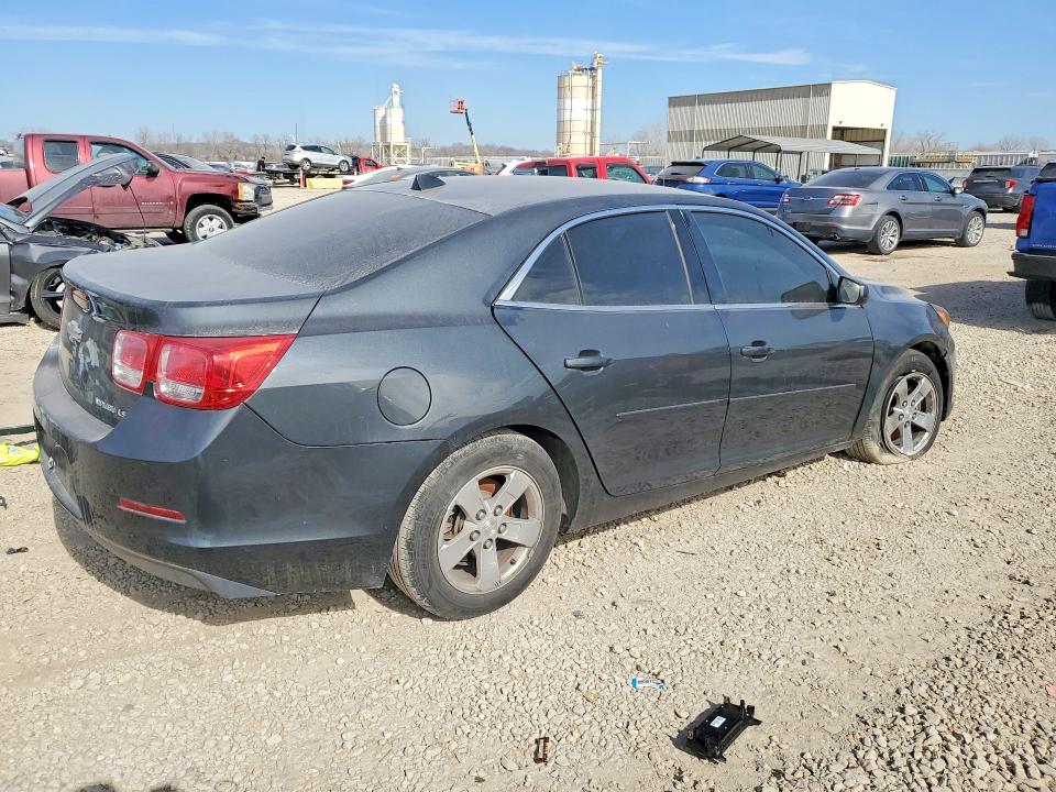 Photo 3 from auction – 2014 CHEVROLET MALIBU with VIN 1G11B5SL4EF200928
