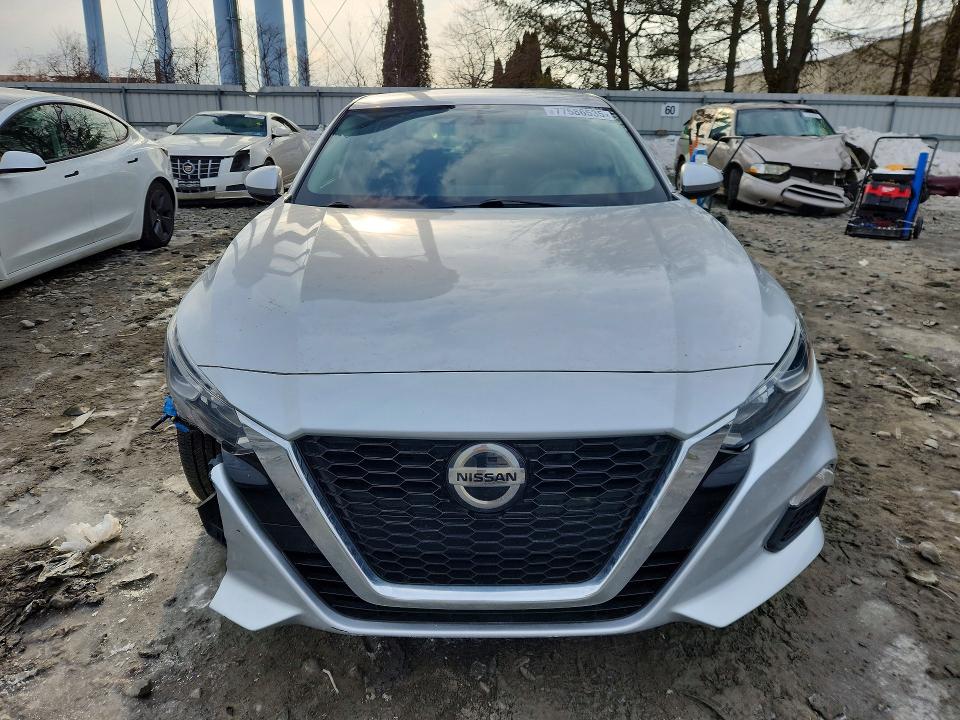 Photo 5 from auction – 2019 NISSAN ALTIMA with VIN 1N4BL4BV3KC149543