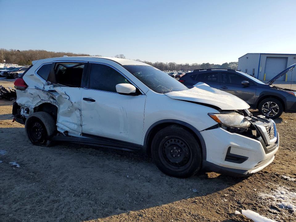 Photo 4 from auction – 2018 NISSAN ROGUE S with VIN KNMAT2MTXJP582273