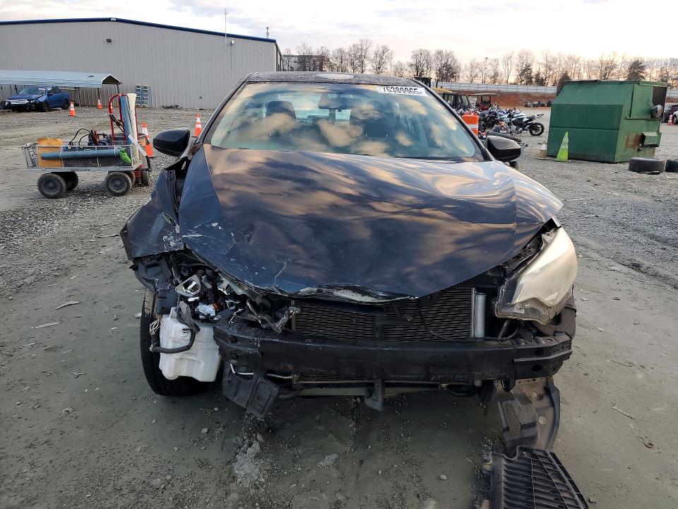Photo 5 from auction – 2015 TOYOTA COROLLA with VIN 2T1BURHEXFC419702