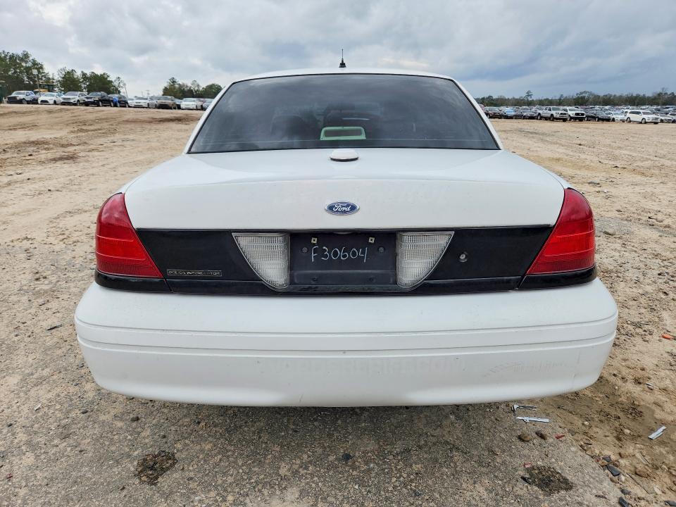 Photo 6 from auction – 2003 FORD CROWN VICTORIA with VIN 2FAFP71WX3X174574