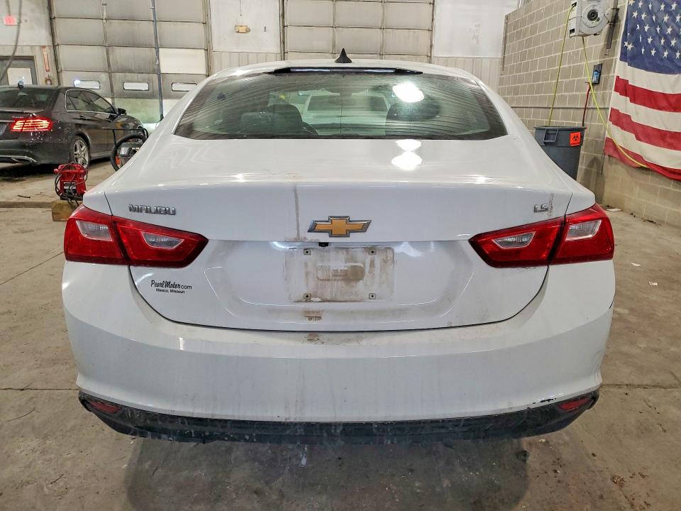 Photo 6 from auction – 2016 CHEV MALIBU with VIN 1G1ZB5ST6GF310191
