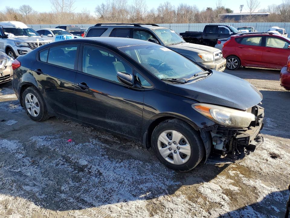Zdjęcie 4 z aukcji – 2014 KIA FORTE LX z VIN KNAFK4A67E5130590