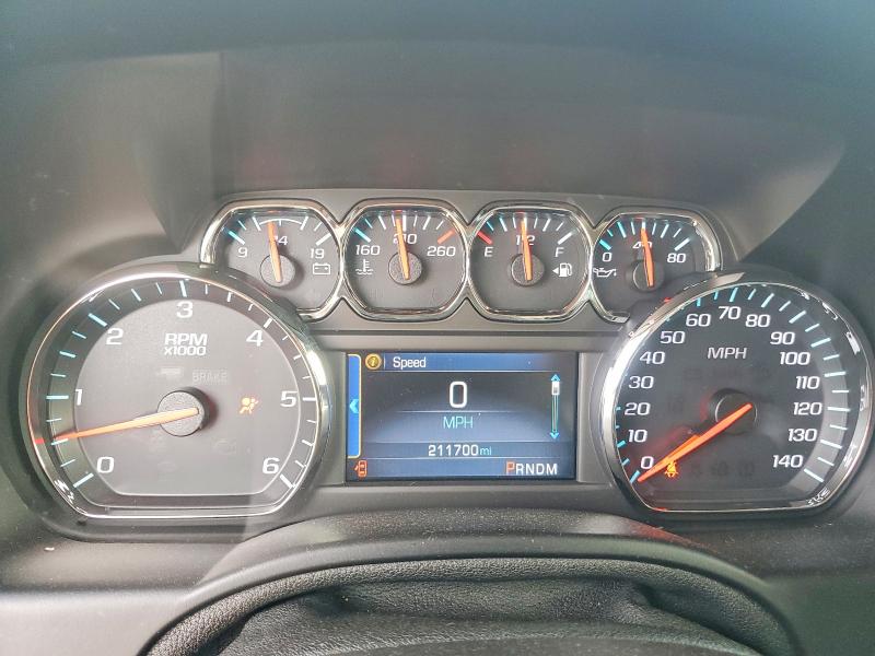 Photo 9 from auction – 2015 CHEVROLET SUBURBAN with VIN 1GNSCJKC9FR286780