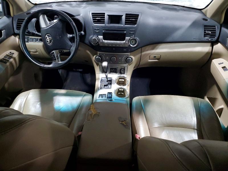 Photo 8 from auction – 2012 TOYOTA HIGHLANDER with VIN 5TDBK3EH5CS145426