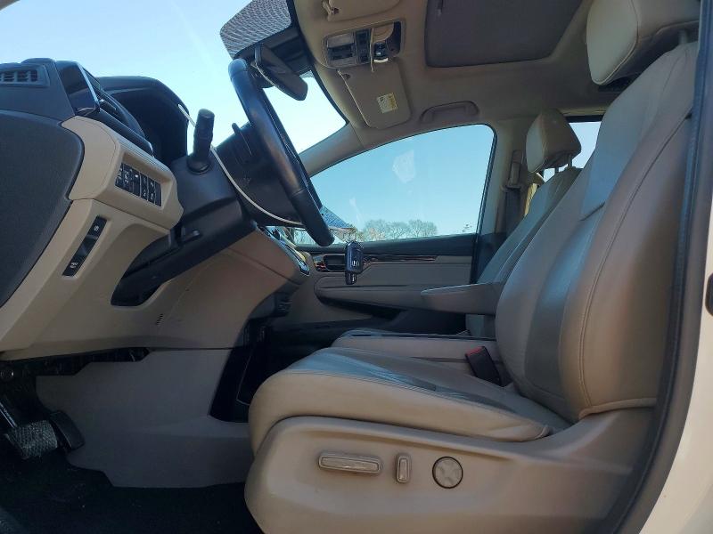 Photo 7 from auction – 2018 HONDA ODYSSEY EL with VIN 5FNRL6H96JB018669