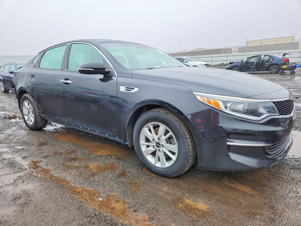Photo 4 from auction – 2016 KIA OPTIMA with VIN 5XXGT4L39GG109147