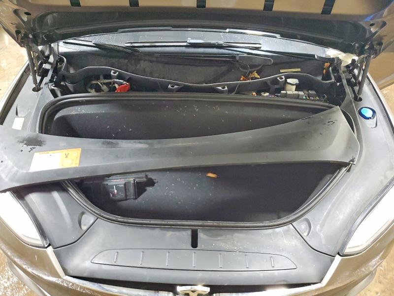 Photo 11 from auction – 2016 TESLA MODEL X with VIN 5YJXCAE21GF005368