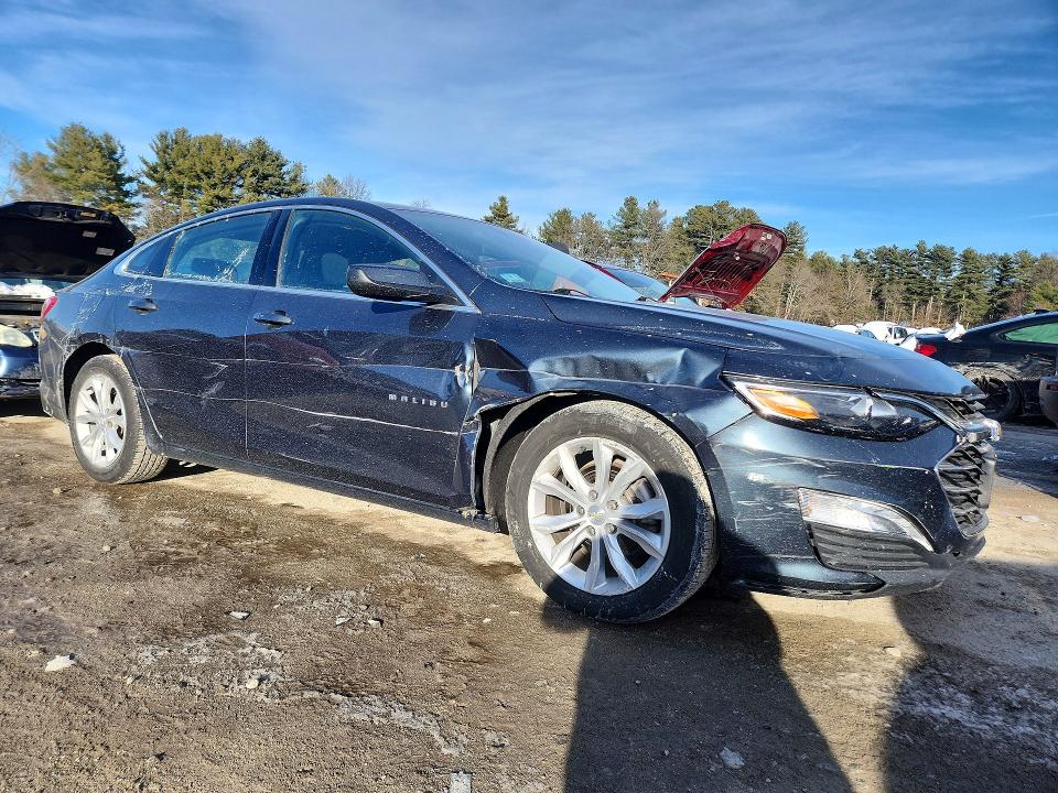Photo 4 from auction – 2020 CHEVROLET MALIBU LT with VIN 1G1ZD5ST6LF076963