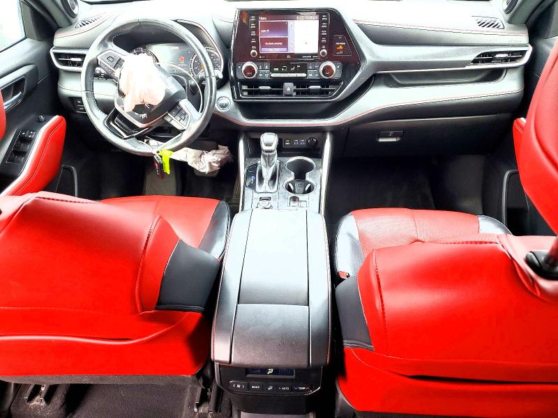 Photo 8 from auction – 2022 TOYOTA HIGHLANDER with VIN 5TDJZRBH4NS203138