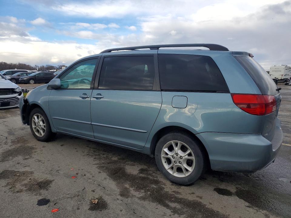 Photo 2 from auction – 2004 TOYOTA SIENNA with VIN 5TDZA22C54S216792