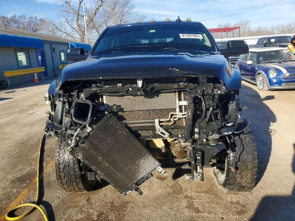 Photo 5 from auction – 2017 RAM 2500 with VIN 3C6UR5NL7HG615568