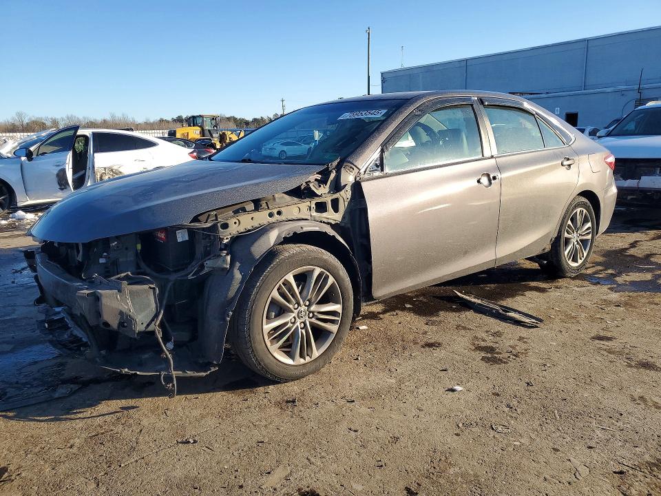 TOYOTA CAMRY LE 2015 with VIN 4T1BF1FK3FU970492 - Photo from auction