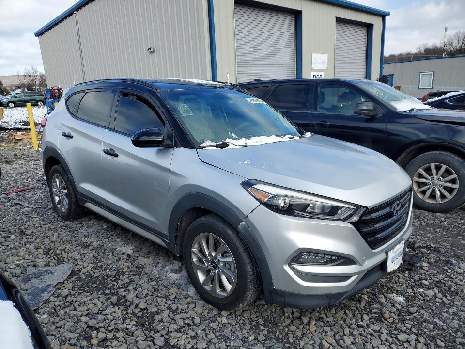 Photo 4 from auction – 2018 HYUNDAI TUCSON with VIN KM8J33A49JU717372
