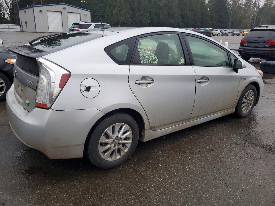 Photo 3 from auction – 2012 TOYOTA PRIUS PLUG with VIN JTDKN3DP3C3001181