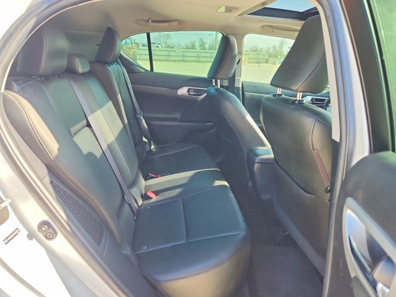 Photo 11 from auction – 2012 LEXUS CT 200 with VIN JTHKD5BH7C2096911
