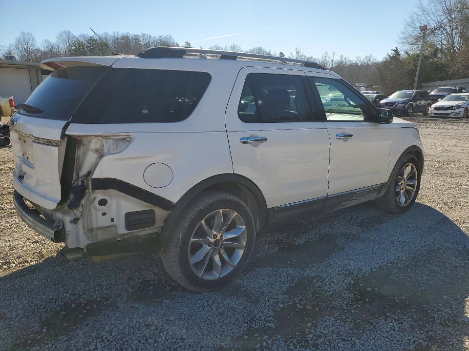 Photo 3 from auction – 2012 FORD EXPLORER X with VIN 1FMHK7D86CGA50902