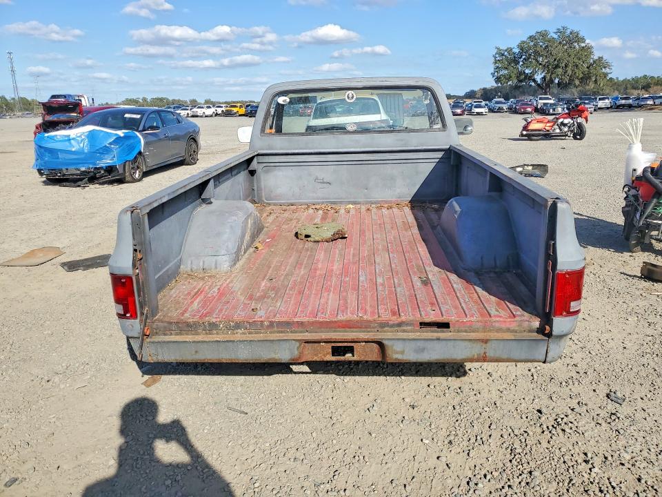 Photo 6 from auction – 1984 CHEVROLET C10 with VIN 1GCCC14DXEF362039