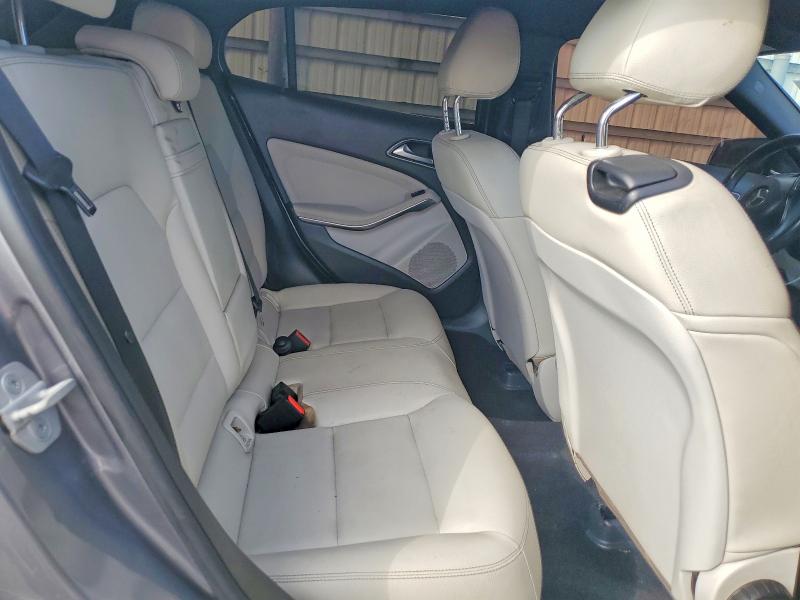 Photo 11 from auction – 2016 MERCEDES-BENZ GLA with VIN WDCTG4EB4GJ206205