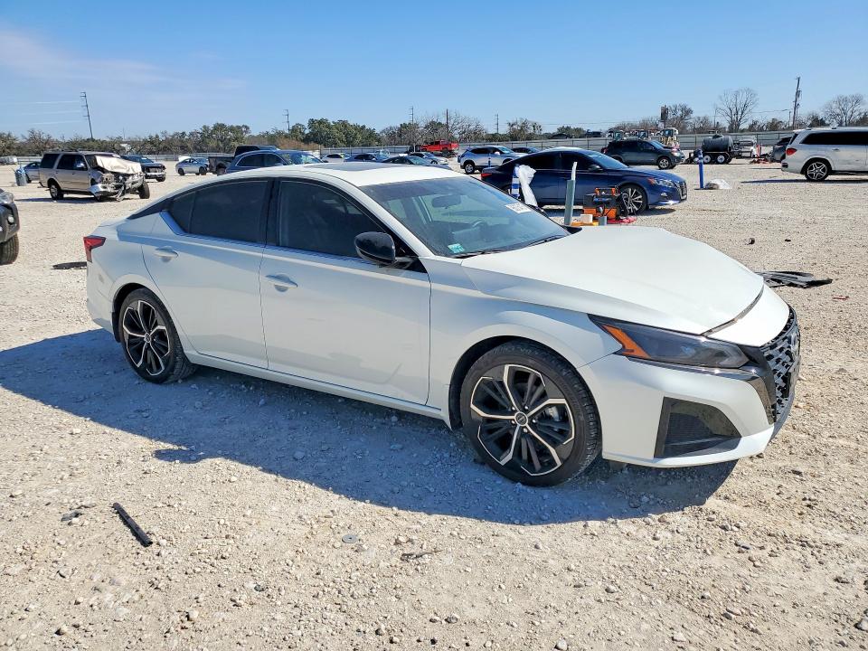 Photo 4 from auction – 2025 NISSAN ALTIMA with VIN 1N4BL4CV3SN343752