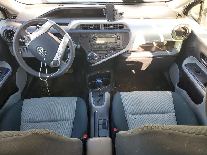 Photo 8 from auction – 2012 TOYOTA PRIUS C with VIN JTDKDTB30C1010726