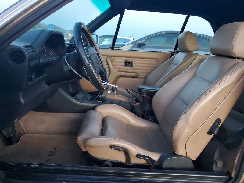 Photo 7 from auction – 1992 BMW 325 IC with VIN WBABB1315NEC06308