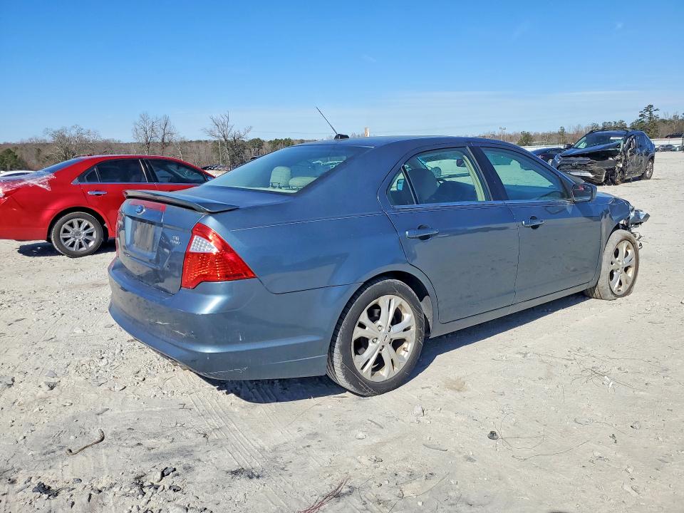 Photo 3 from auction – 2012 FORD FUSION SE with VIN 3FAHP0HA2CR364071