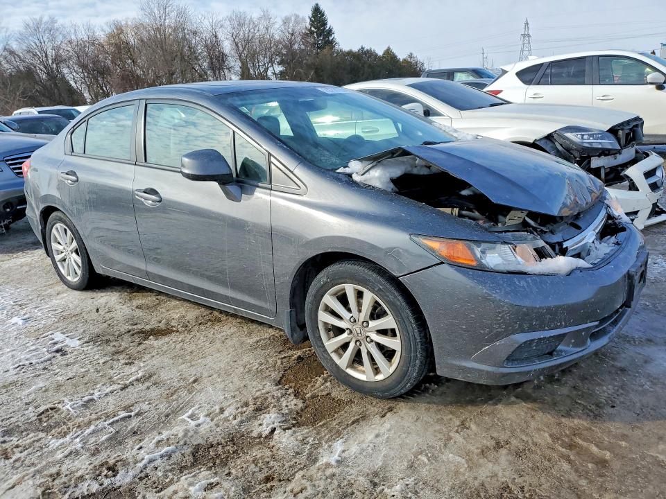 Photo 4 from auction – 2012 HONDA CIVIC with VIN 2HGFB2F94CH121704