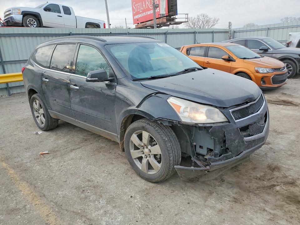 Photo 4 from auction – 2011 CHEVROLET TRAVERSE with VIN 1GNKRJED4BJ299853