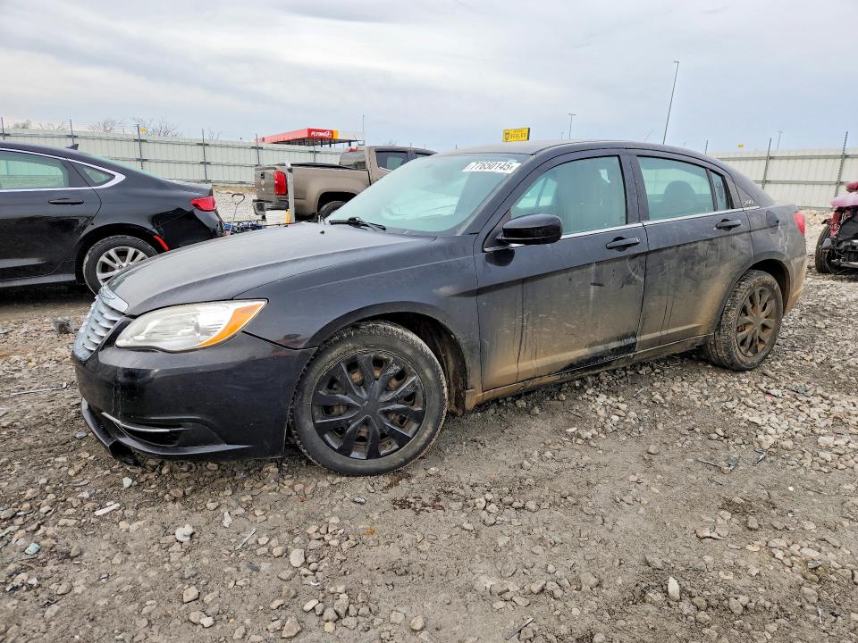 CHRYSLER 200 2012 with VIN 1C3CCBAB8CN125176 - Photo from auction