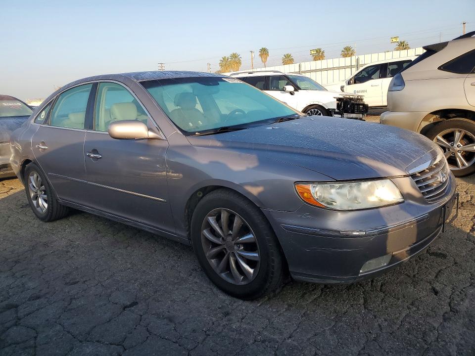 Photo 4 from auction – 2006 HYUNDAI AZERA with VIN KMHFC46F26A059330