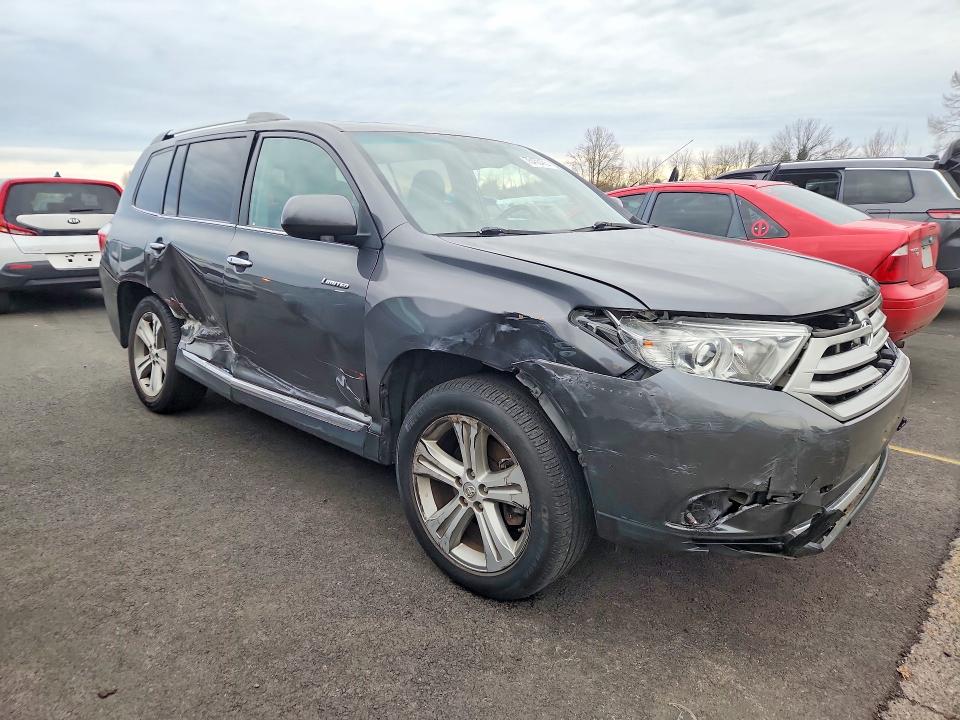 Photo 4 from auction – 2011 TOYOTA HIGHLANDER with VIN 5TDDK3EH2BS083460