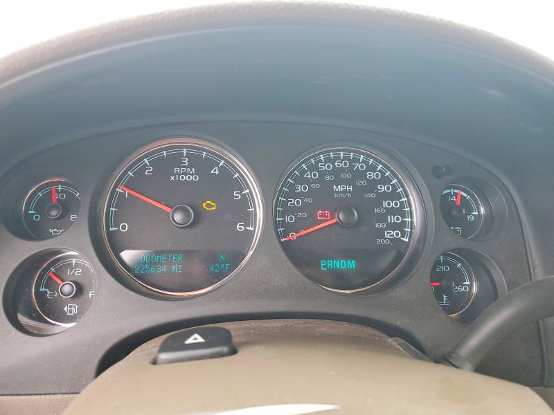Photo 9 from auction – 2012 CHEVROLET SUBURBAN with VIN 1GNSKKE73CR320828