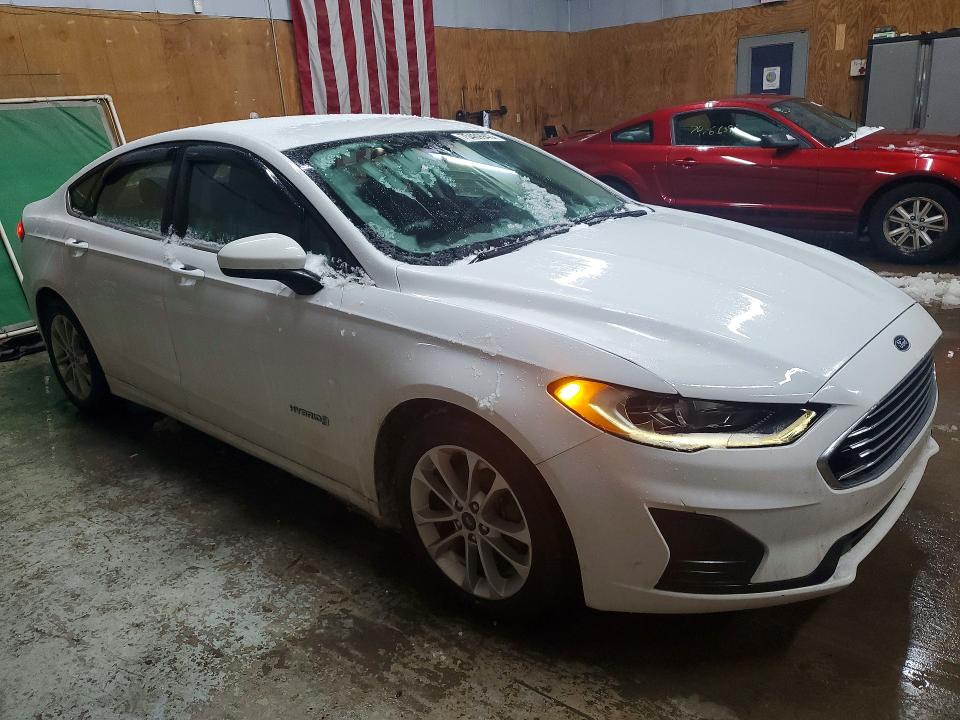 Photo 4 from auction – 2019 FORD FUSION SE with VIN 3FA6P0LU0KR147416