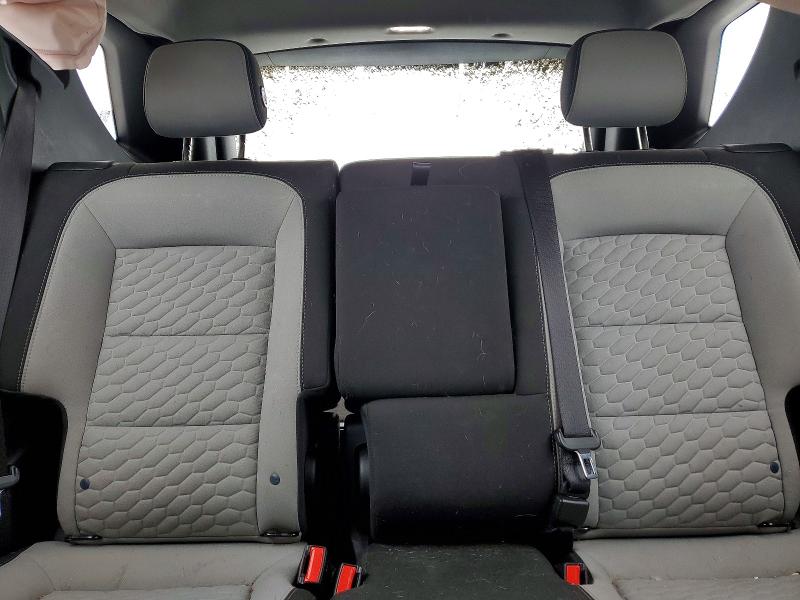 Photo 10 from auction – 2020 CHEVROLET EQUINOX with VIN 2GNAXHEV3L6197283