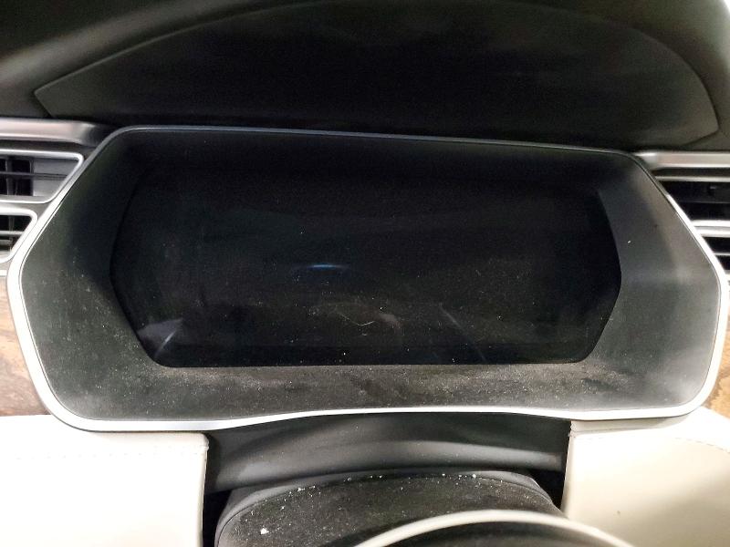 Photo 9 from auction – 2018 TESLA MODEL S with VIN 5YJSA1E22JF245245