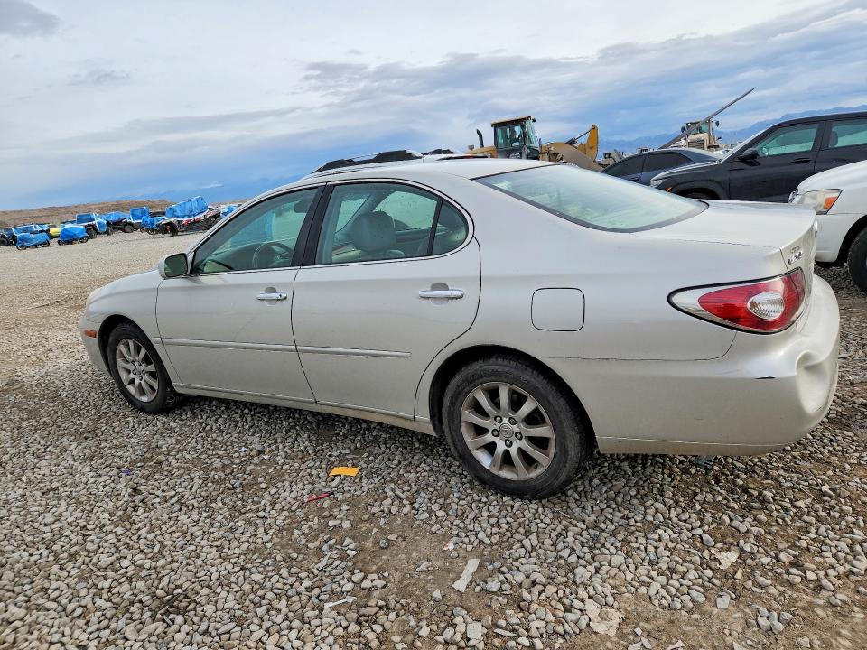 Photo 2 from auction – 2004 LEXUS ES 330 with VIN JTHBA30G545011314