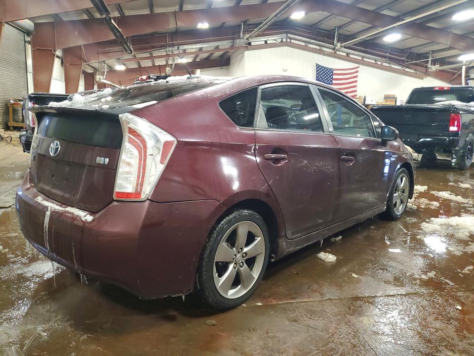 Photo 3 from auction – 2013 TOYOTA PRIUS with VIN JTDKN3DUXD5614412
