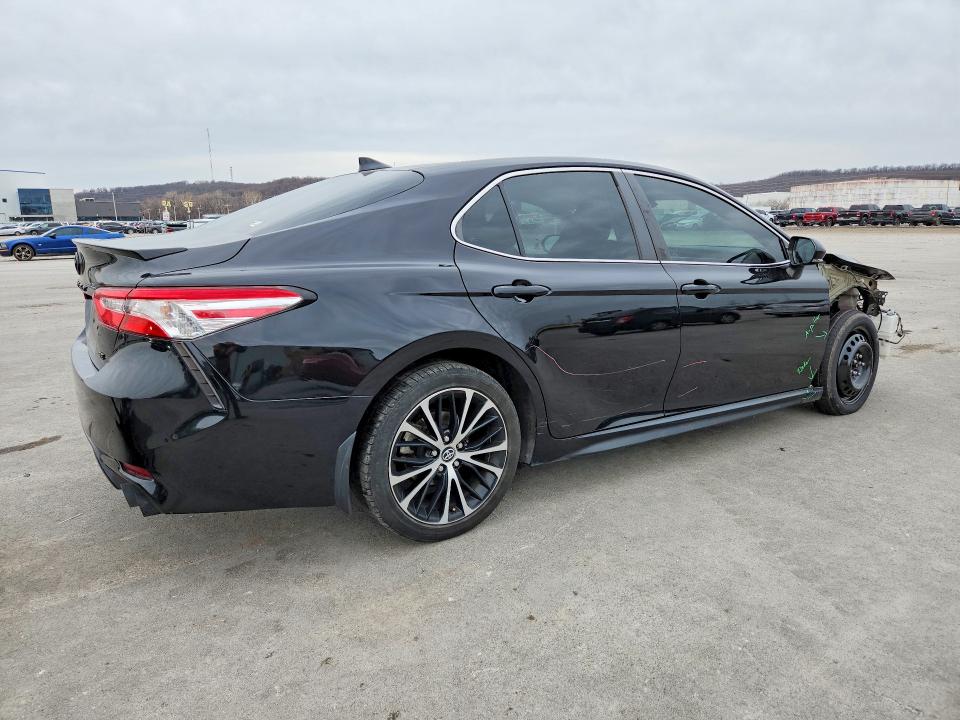 Photo 3 from auction – 2020 TOYOTA CAMRY with VIN 4T1M11AK5LU868038